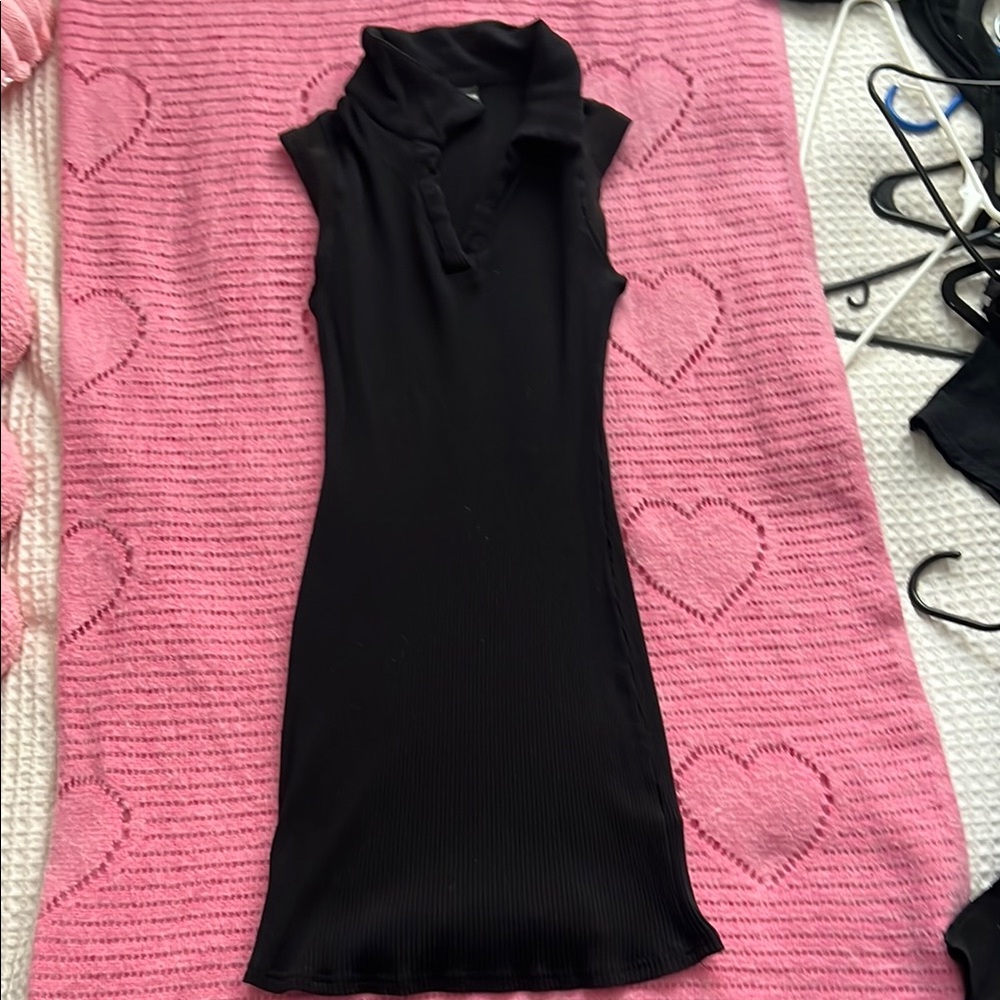 Sleeveless Black Dress